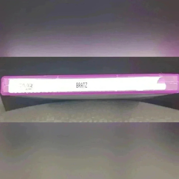 Bratz DVD 2004 Starrin'  & Stylin' - Picture 3 of 4